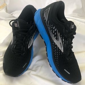 Brooks Ghost 13 men’s running shoe; size 10.5.